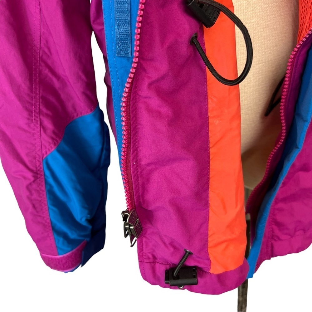 Patagonia Women's Magenta Jacket with Blue & Orange Accents - Picture 6 of 16